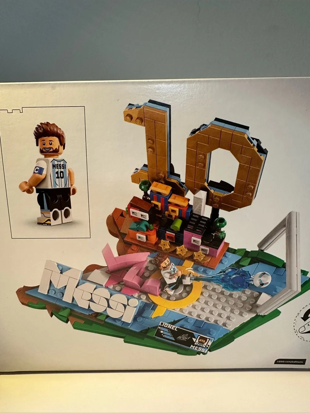 LEGO Messi Soccer Highlights Set – Blue, Green, White, Brown, Pink NEW